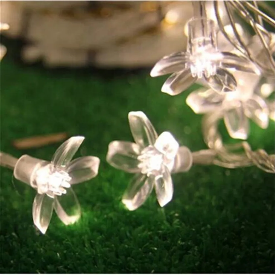 AC220V 10M 50Led decorative Christmas cherry blossom light string of lights for outdoor garland New Year wedding decorations 
AC220V 10M 50Led decorative Christmas cherry blossom light string of lights for outdoor garland New Year wedding decorations