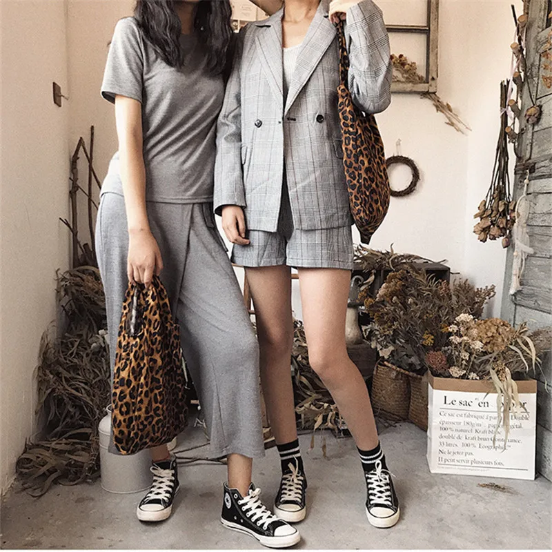 Brand New Canvas Design Women's Shoulder Summer Beach Bags Women Large Capacity Messenger Bag Leopard Girls Travel Shopping Bags
Brand New Canvas Design Women's Shoulder Summer Beach Bags Women Large Capacity Messenger Bag Leopard Girls Travel Shopping Bags