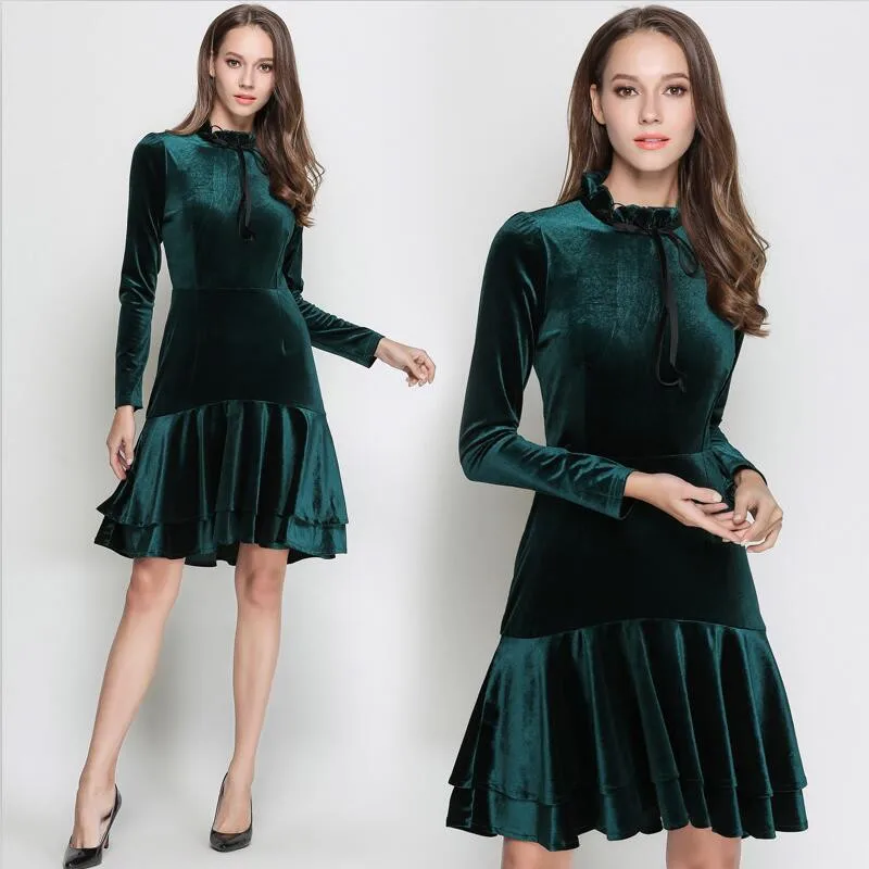 Runway Dresses 2019 Women High Quality Spring Winter Green Velvet Dress Vintage Sexy Evening Party Dresses Vestidos De Festa
Runway Dresses 2019 Women High Quality Spring Winter Green Velvet Dress Vintage Sexy Evening Party Dresses Vestidos De Festa
