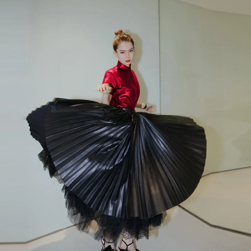 HIGH QUALITY New Fashion 2019 Designer Runway Suit Set Women's Short Sleeve Blouse Shirt Pleated Skirt Set
HIGH QUALITY New Fashion 2019 Designer Runway Suit Set Women's Short Sleeve Blouse Shirt Pleated Skirt Set
