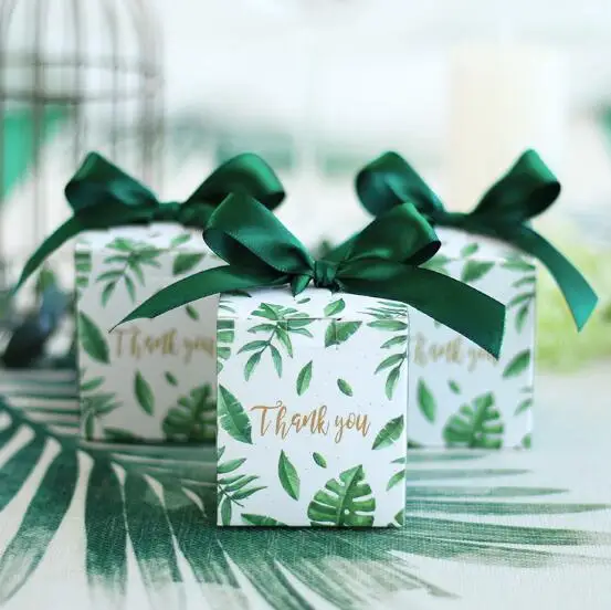100Pcs Creative White & Green Monstera deliciosa Leaves Wedding Favors Candy Boxes Chocolate Box Party Gift Box Giveaways Box
100Pcs Creative White & Green Monstera deliciosa Leaves Wedding Favors Candy Boxes Chocolate Box Party Gift Box Giveaways Box