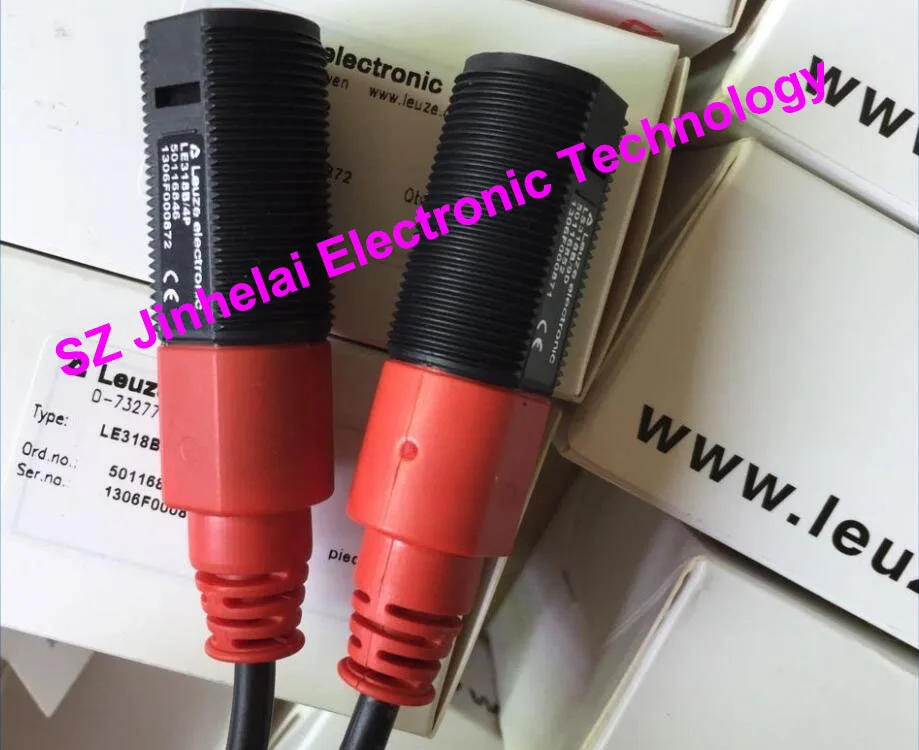 LS318B/9D+LE318B/4P New and original Germany LEUZE Photoelectric switch PNP
