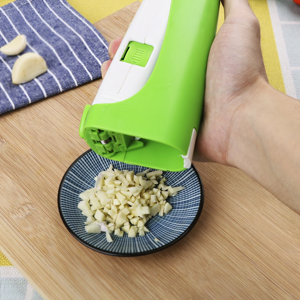 NICEYARD Garlic Squeeze Vegetable Grater Garlic Crusher Garlic Press Ginger Grinding Grater Garlic Grater Slicer Cube Cutter
NICEYARD Garlic Squeeze Vegetable Grater Garlic Crusher Garlic Press Ginger Grinding Grater Garlic Grater Slicer Cube Cutter