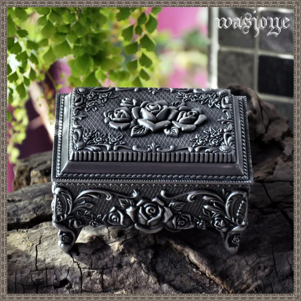 Classical European princess jewelry box Luxury small ark Metal Gothic retro small jewelry box models storage box Wholesale
Classical European princess jewelry box Luxury small ark Metal Gothic retro small jewelry box models storage box Wholesale