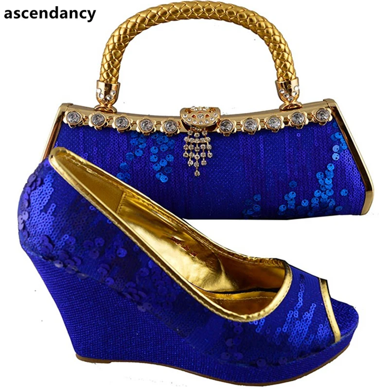 New Arrival Royal Blue Color African Shoes and Matching Bags Italian Nigerian Party Shoe and Bag Sets Decorated with Rhinestone
New Arrival Royal Blue Color African Shoes and Matching Bags Italian Nigerian Party Shoe and Bag Sets Decorated with Rhinestone