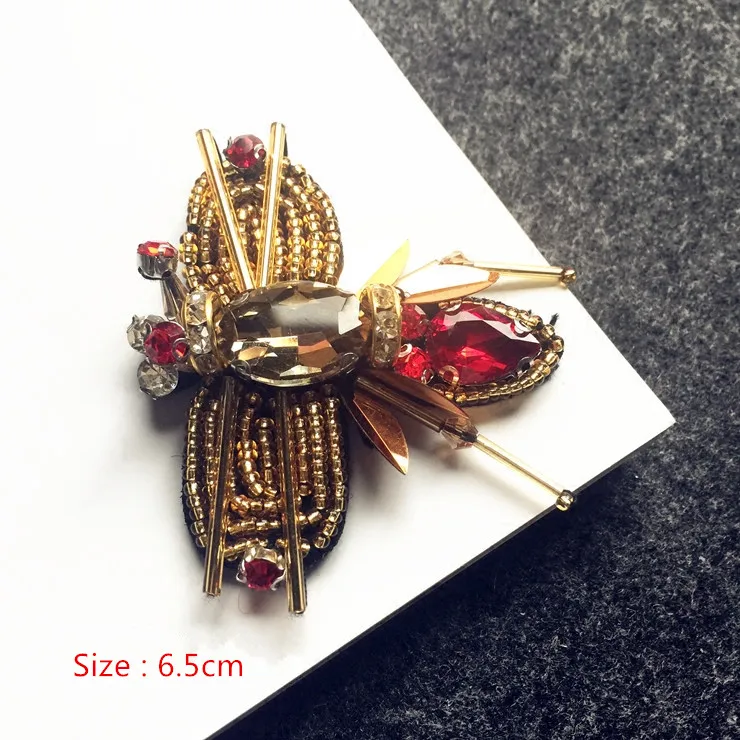 10pcs/lot Handmade animal beaded applique 3D bee Sew on rhinestone insect Patches High grade beading decorative parches
10pcs/lot Handmade animal beaded applique 3D bee Sew on rhinestone insect Patches High grade beading decorative parches