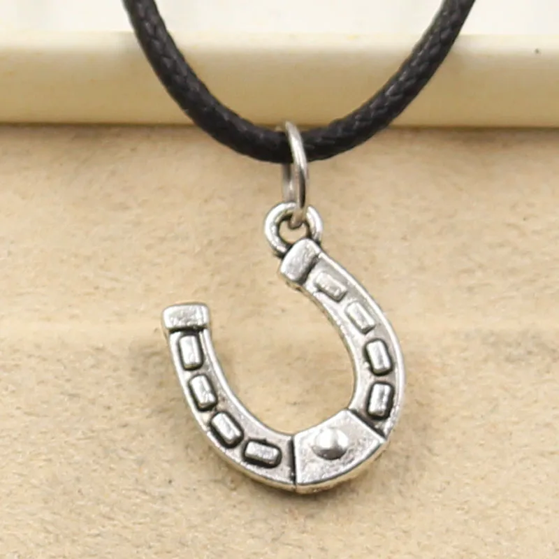 New Fashion Tibetan Silver Pendant horseshoe Necklace Choker Charm Black Leather Cord Factory Price Handmade jewelry
New Fashion Tibetan Silver Pendant horseshoe Necklace Choker Charm Black Leather Cord Factory Price Handmade jewelry