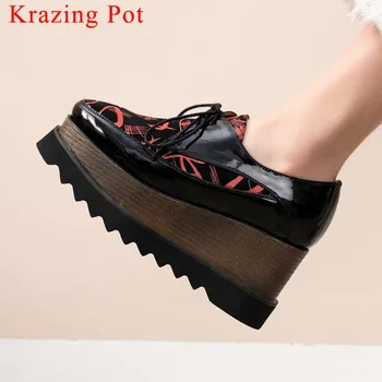 2019 newest european punk style cow leather denim retro square toe high quality platform popular graffiti young girls pumps L02
2019 newest european punk style cow leather denim retro square toe high quality platform popular graffiti young girls pumps L02