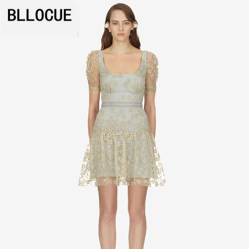 BLLOCUE High Quality Fashion Designer Runway Self Portrait Dress 2018 Summer Women's Short Sleeve Embroidery Mini Short Dress
BLLOCUE High Quality Fashion Designer Runway Self Portrait Dress 2018 Summer Women's Short Sleeve Embroidery Mini Short Dress