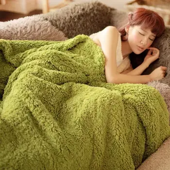 GraspDreeam thick Warm Coral fleece blanket Winter bedroom quilts duvte spring autumn bedding comforter office sofa Nap Blankets
GraspDreeam thick Warm Coral fleece blanket Winter bedroom quilts duvte spring autumn bedding comforter office sofa Nap Blankets