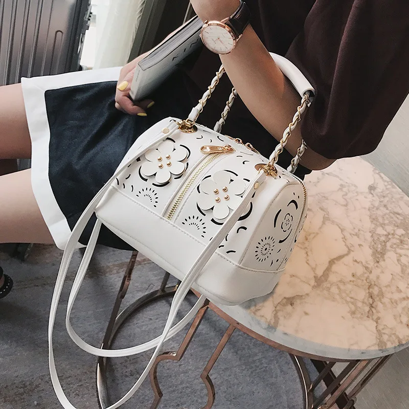 2018 Fashion Women's Handbags Luxury High Quality Leather PU Women Bags Shoulder Bag Ladies Summer Hollow Out Flowers Handbag
2018 Fashion Women's Handbags Luxury High Quality Leather PU Women Bags Shoulder Bag Ladies Summer Hollow Out Flowers Handbag