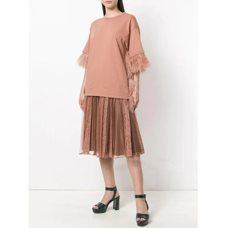 2019 summer new women's T-shirt ostrich feather decoration round neck Loose leisure casual top
2019 summer new women's T-shirt ostrich feather decoration round neck Loose leisure casual top