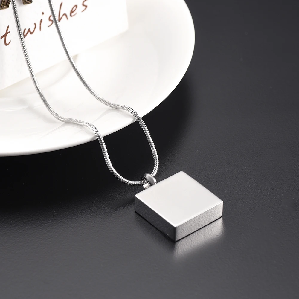 Urn Necklace for Ashes Stainless Steel Square Pendant Holder Ashes Keepsake Memorial Cremation Jewelry for Men Women
Urn Necklace for Ashes Stainless Steel Square Pendant Holder Ashes Keepsake Memorial Cremation Jewelry for Men Women
