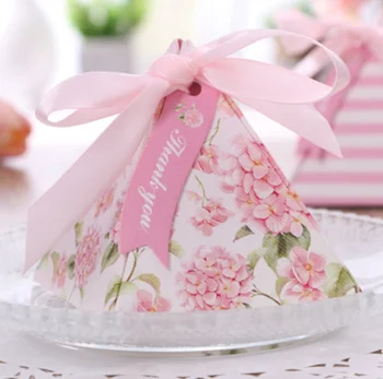 100pcs Exquisite Triangular Pyramid pink Floral Wedding Favors Candy Boxes Party Chocolate Gifts Box + Ribbons + Tags
100pcs Exquisite Triangular Pyramid pink Floral Wedding Favors Candy Boxes Party Chocolate Gifts Box + Ribbons + Tags