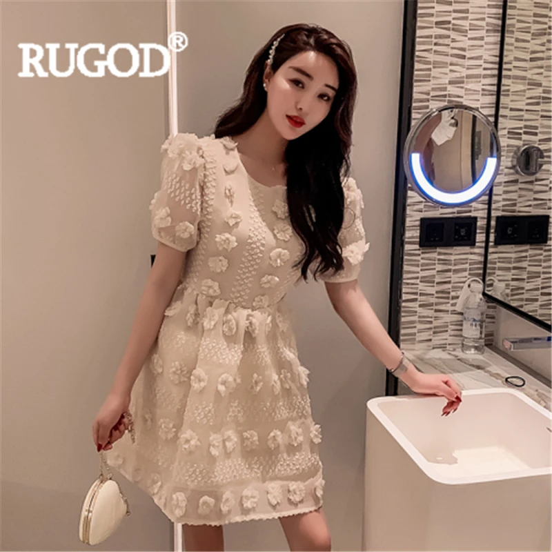 RUGOD Women mini dress vintage solid applique lantern sleeve empire waist elegant dress 2019 new summer special fashion female
RUGOD Women mini dress vintage solid applique lantern sleeve empire waist elegant dress 2019 new summer special fashion female