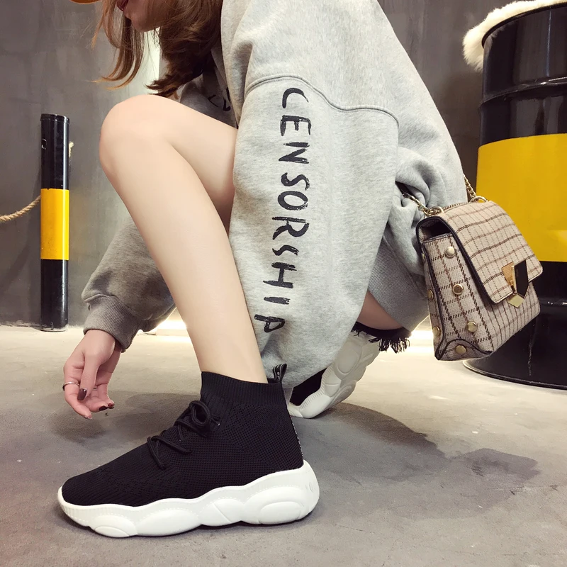 YRRFUOT High Quality Outdoor Non-slip Sports Shoes Spring New Women's Running Shoes Brand Light Breathable Women Socks Sneakers
YRRFUOT High Quality Outdoor Non-slip Sports Shoes Spring New Women's Running Shoes Brand Light Breathable Women Socks Sneakers