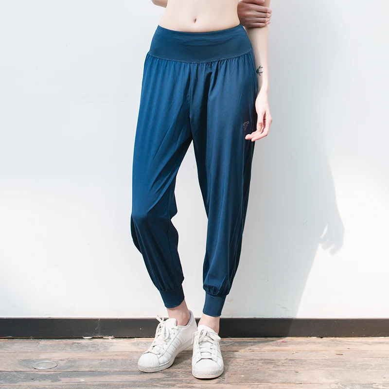 Women Yoga Pants Running Exercise Dance Female loose Harem Pants Sweatpants Sports Womens Trousers Gym Fitness chothing
Women Yoga Pants Running Exercise Dance Female loose Harem Pants Sweatpants Sports Womens Trousers Gym Fitness chothing