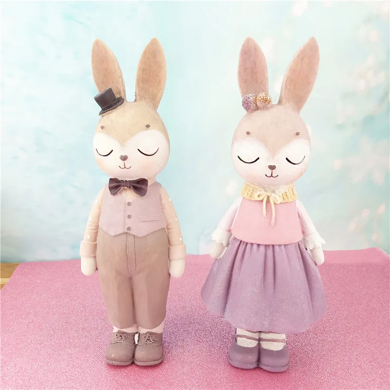 1pcs Cute Cartoon Lovers Rabbit Night light Music bell wine cabinet cake baking decoration Figurine Resin handicraft Miniatures
1pcs Cute Cartoon Lovers Rabbit Night light Music bell wine cabinet cake baking decoration Figurine Resin handicraft Miniatures