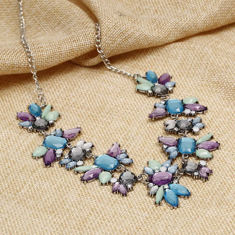 New Luxury Vintage Charm Women Colorful Crystal Choker Necklace Jewelry Silver Flower Bib Chunky Statement Maxi Necklace
New Luxury Vintage Charm Women Colorful Crystal Choker Necklace Jewelry Silver Flower Bib Chunky Statement Maxi Necklace