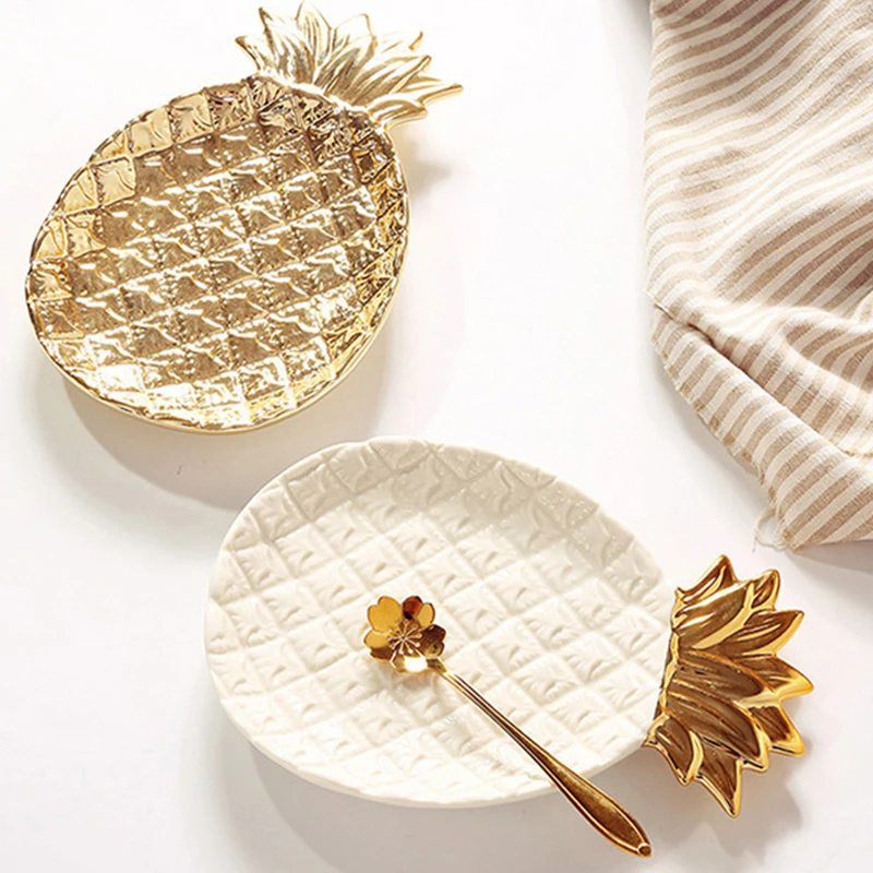 Creative Gold Pineapple Ceramic Storage Tray Golden Pineapple Jewelry Pallet Food Pallet Dry Fruit Plate Home Decoration Plate
Creative Gold Pineapple Ceramic Storage Tray Golden Pineapple Jewelry Pallet Food Pallet Dry Fruit Plate Home Decoration Plate