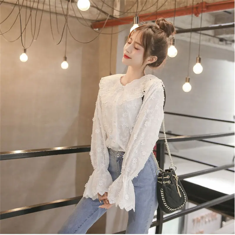 Hzirip Korea White Summer Casual Fashion Women Long Flare Sleeves Plus Size Elegant Appliques Sweet Stylish New Fresh Shirts
Hzirip Korea White Summer Casual Fashion Women Long Flare Sleeves Plus Size Elegant Appliques Sweet Stylish New Fresh Shirts