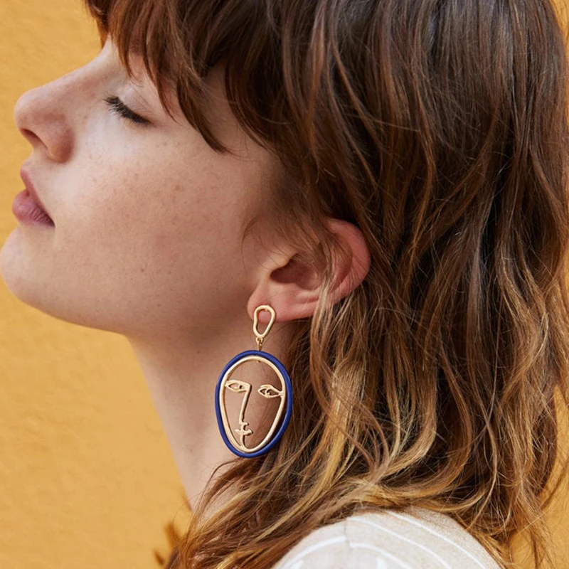 JURAN Fashion Brand Chic Style Statement Dangle Drop Earrings For Women Charm Gifts Metal Face Shaped New Design Earring Jewelry
JURAN Fashion Brand Chic Style Statement Dangle Drop Earrings For Women Charm Gifts Metal Face Shaped New Design Earring Jewelry