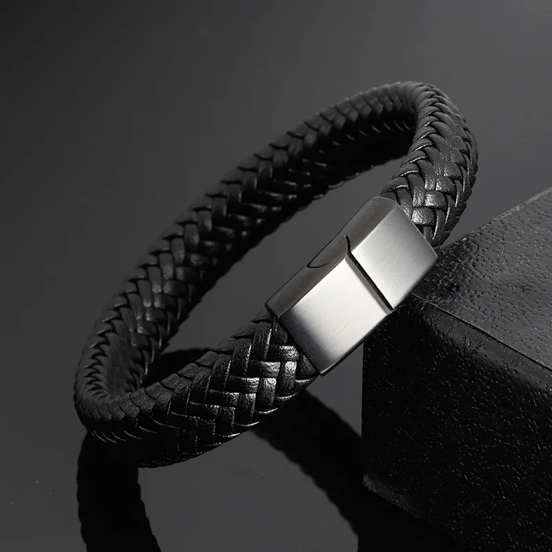 Fashion Genuine Leather Bracelet Men Stainless Steel Bracelets Bangles Women Braided Rope Chain for Male Jewelry 2018 Gift
Fashion Genuine Leather Bracelet Men Stainless Steel Bracelets Bangles Women Braided Rope Chain for Male Jewelry 2018 Gift