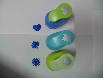 3pcs(2.5cm) heart,sun,maple shape craft punch Punch Craft Scrapbooking school Paper Puncher eva hole punch free shipping
3pcs(2.5cm) heart,sun,maple shape craft punch Punch Craft Scrapbooking school Paper Puncher eva hole punch free shipping