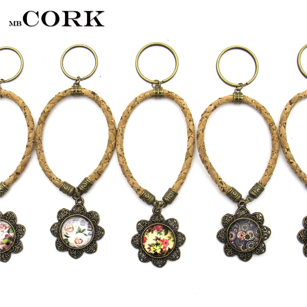 Natural Cork Braided cord keychian Antique brass Flower glass patch handmade cork Keychain original wooden I-046
Natural Cork Braided cord keychian Antique brass Flower glass patch handmade cork Keychain original wooden I-046