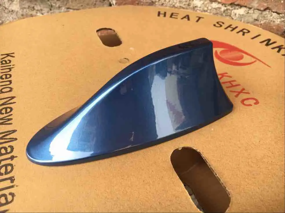 Kebidumei Car Auto Roof FM Shark Fin Antenna Special Car Radio FM Signal Aerials Antenna for BMW VW Ford Polo Car Styling