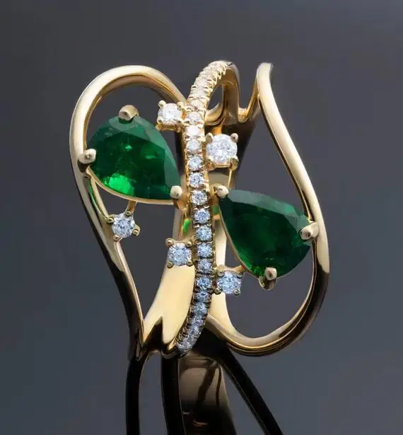 New Green Stone Anniversasry Rings for Women Vintage Bridal Jewelry Crystal Bague Accessories
New Green Stone Anniversasry Rings for Women Vintage Bridal Jewelry Crystal Bague Accessories