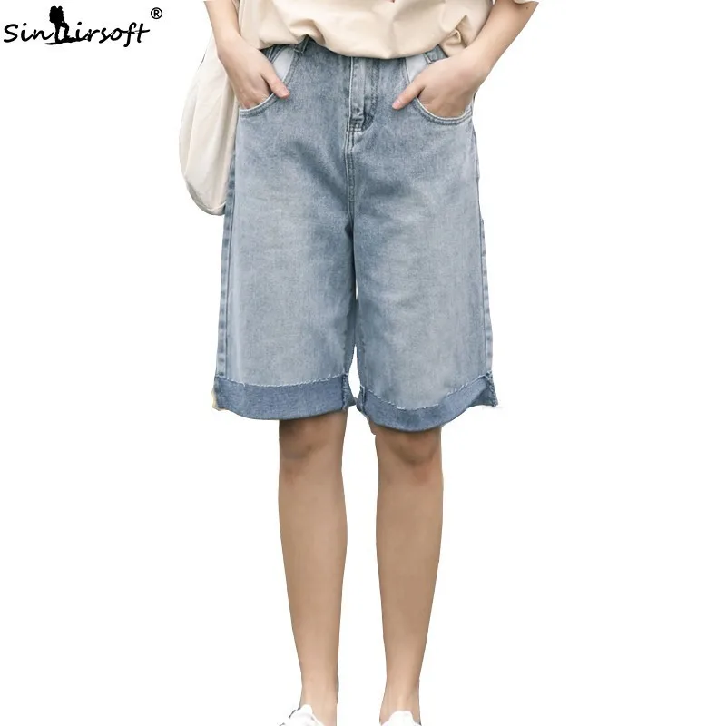 2019 summer denim shorts women's cotton loose denim shorts student Korean version of the seven points shorts women's clothing
2019 summer denim shorts women's cotton loose denim shorts student Korean version of the seven points shorts women's clothing
