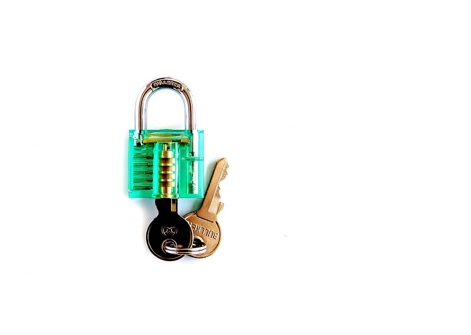 Hot! Practice Mini Green Cutaway Visible Transparent Lock For Locksmith Or Special Beautiful Gift Free Shipping
Hot! Practice Mini Green Cutaway Visible Transparent Lock For Locksmith Or Special Beautiful Gift Free Shipping