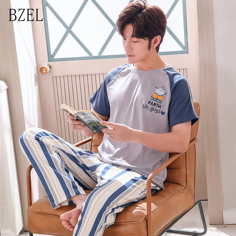 BZEL High Quality Men Pajamas Male Sleepwear Cotton Pijama Hombre Pajama Sets Home Clothing Short Shirt Striped Pants Nightwear
BZEL High Quality Men Pajamas Male Sleepwear Cotton Pijama Hombre Pajama Sets Home Clothing Short Shirt Striped Pants Nightwear