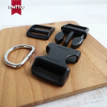 20sets/lot (plastic buckle+adjust buckle+ D ring) DIY Dog Collar black 2.5cm diy pet emboitement plastic buckle adjust buckle
20sets/lot (plastic buckle+adjust buckle+ D ring) DIY Dog Collar black 2.5cm diy pet emboitement plastic buckle adjust buckle