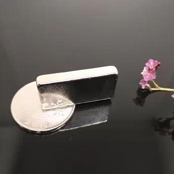 Zion 100pcs 30x15x5mm supr magnet N35 permanent cuboid block bar rare earth NdFeB magnet 30*15*5mm strong magnet 30mmx15mmx5mm
Zion 100pcs 30x15x5mm supr magnet N35 permanent cuboid block bar rare earth NdFeB magnet 30*15*5mm strong magnet 30mmx15mmx5mm