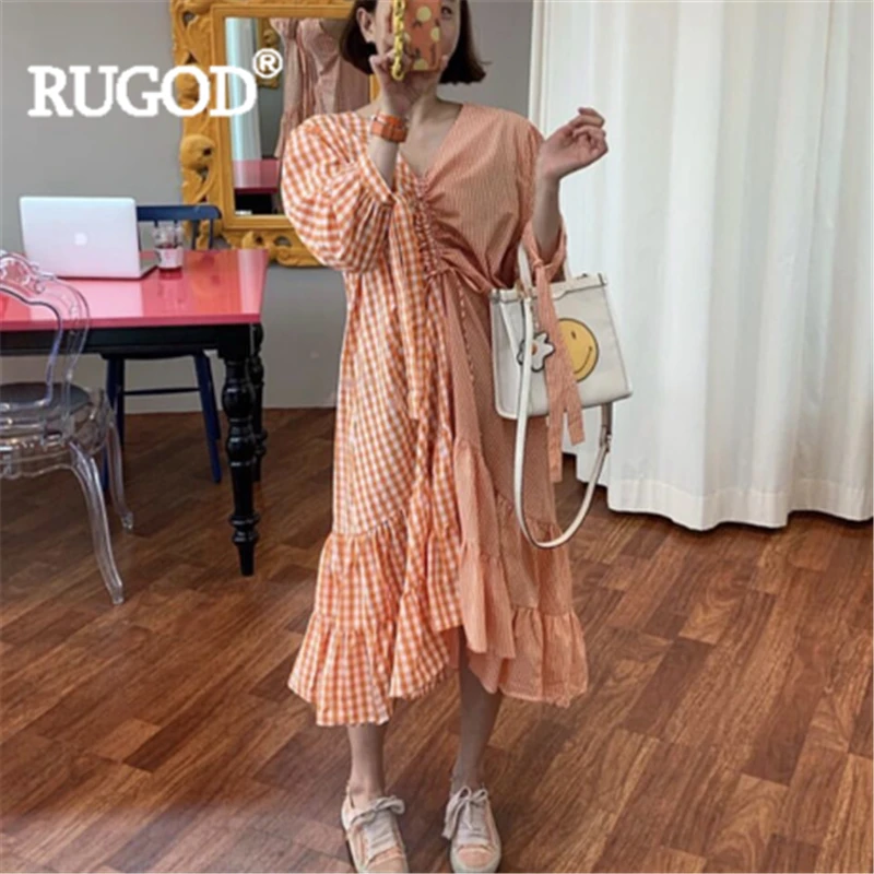 RUGOD Women plaid chic long dress patchwork ruffles v-neck tie loose pleated maxi dress new fashin female korean style clothing
RUGOD Women plaid chic long dress patchwork ruffles v-neck tie loose pleated maxi dress new fashin female korean style clothing