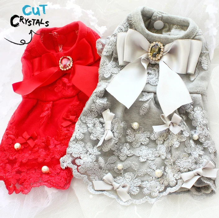 Free shipping High-end Luxurious handmade dog clothes blingbling gemstone flower water soluble lace princess dog dress cat pet
Free shipping High-end Luxurious handmade dog clothes blingbling gemstone flower water soluble lace princess dog dress cat pet