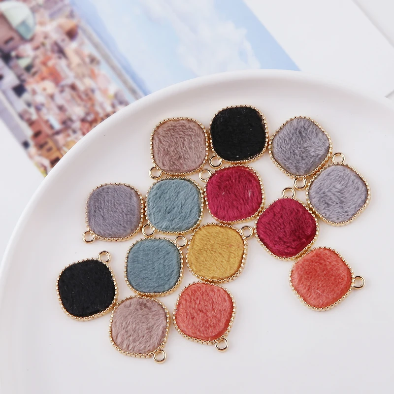 10pcs Mixed color Alloy geometry Fur Charm Fur Pendant for DIY Fashion Jewelry earring For Women Necklace Jewelry Making
10pcs Mixed color Alloy geometry Fur Charm Fur Pendant for DIY Fashion Jewelry earring For Women Necklace Jewelry Making