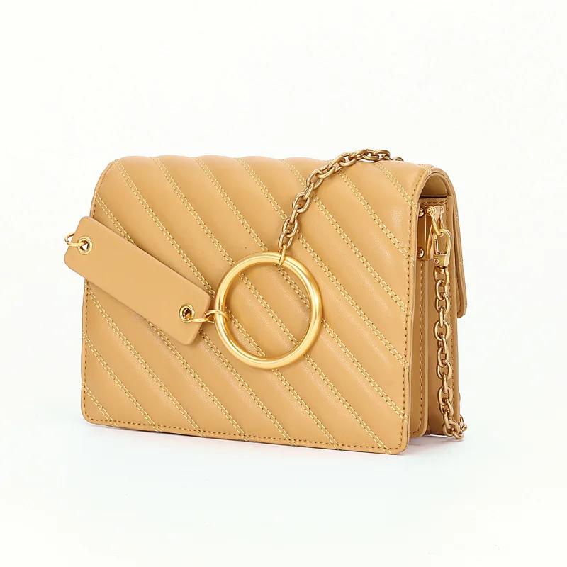 Design True Leather Women's 2019 New Embroidery Thread Lock Small Square Simple Leisure Single Shoulder Slant bags
Design True Leather Women's 2019 New Embroidery Thread Lock Small Square Simple Leisure Single Shoulder Slant bags