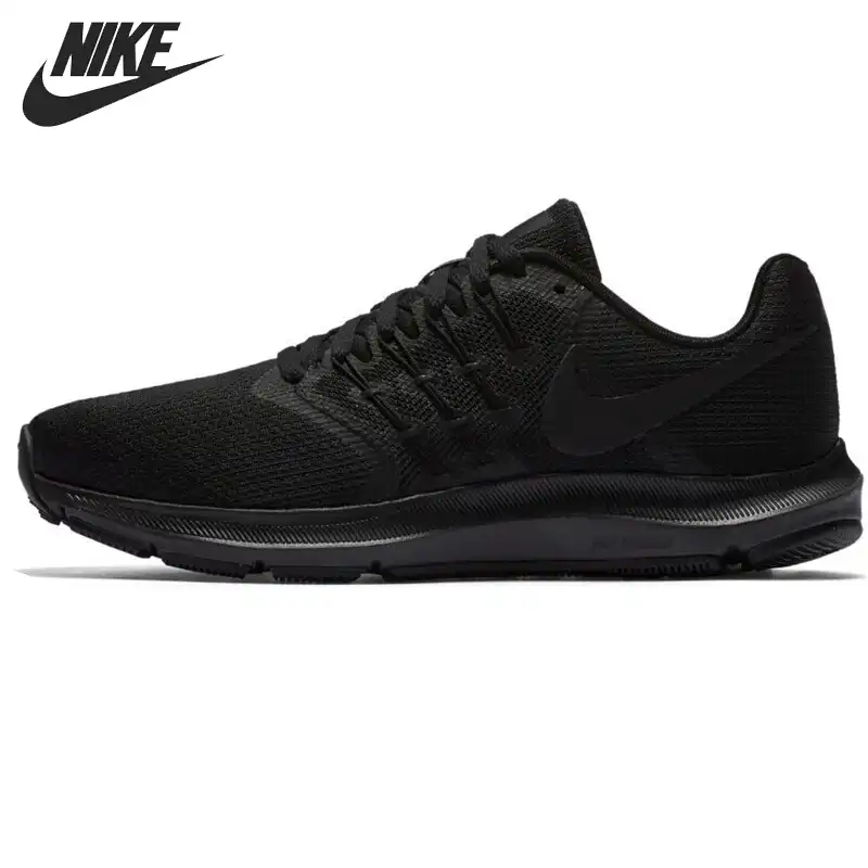 nike run swift all black