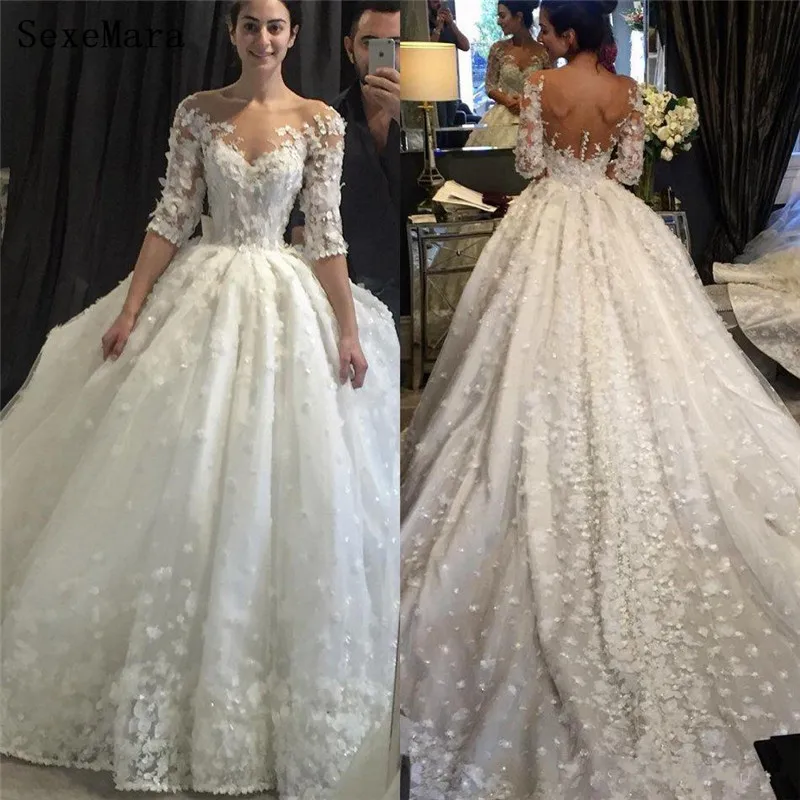 Luxury Beading Crystal Wedding Dresses 3D Floral Appliques Bridal Gowns Court Train Plus Size Wedding Party Dress Custom Size
Luxury Beading Crystal Wedding Dresses 3D Floral Appliques Bridal Gowns Court Train Plus Size Wedding Party Dress Custom Size