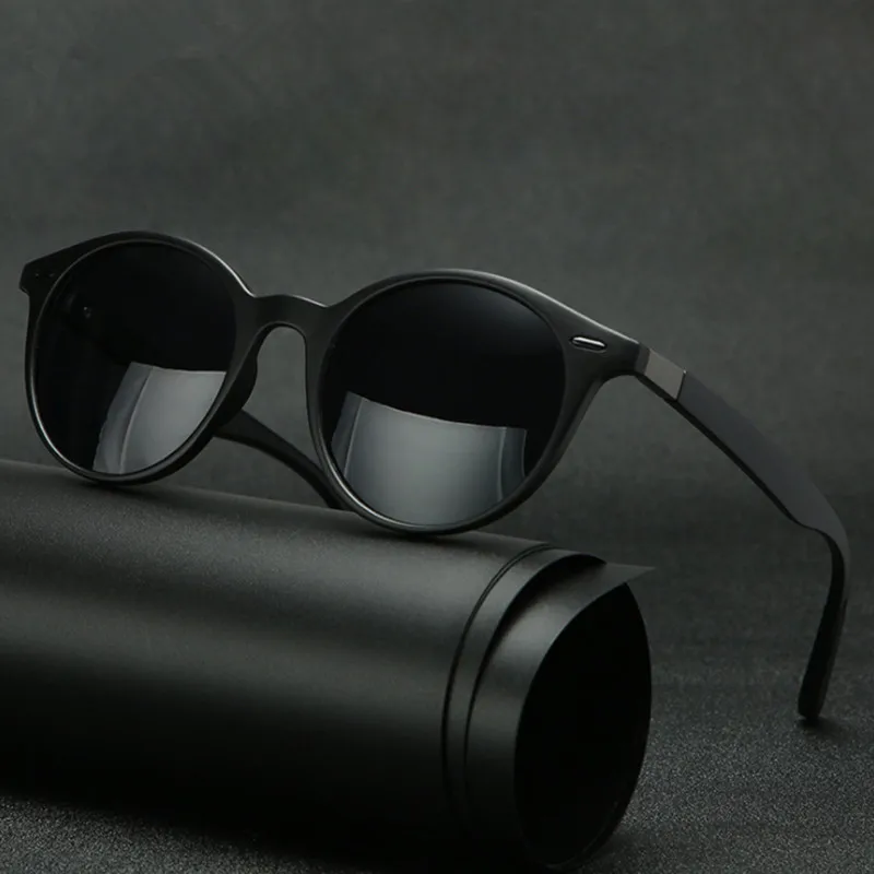 VWKTUUN Vintage Polarized Sunglasses Men Vintage Round Shades Brand Designer Driving Sun glasses For Mens Rivet Cool Sunglasses 
VWKTUUN Vintage Polarized Sunglasses Men Vintage Round Shades Brand Designer Driving Sun glasses For Mens Rivet Cool Sunglasses