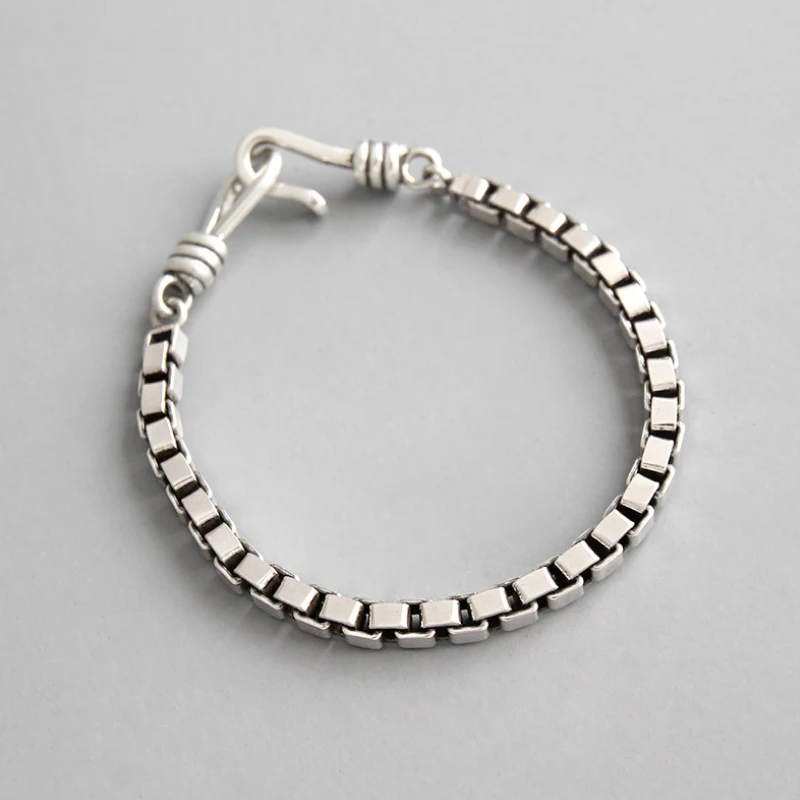 BIG J.W Retro 4 mm Width 925 Sterling Silver Box Chain Bracelets For Women Fashion Korean Style Fine Jewelry Couple Bracelet
BIG J.W Retro 4 mm Width 925 Sterling Silver Box Chain Bracelets For Women Fashion Korean Style Fine Jewelry Couple Bracelet