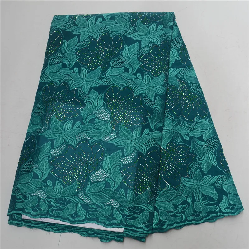 Swiss good quality Nigerian wedding stone clothes, beautiful cotton-rimmed fabric Swiss voile lace
Swiss good quality Nigerian wedding stone clothes, beautiful cotton-rimmed fabric Swiss voile lace