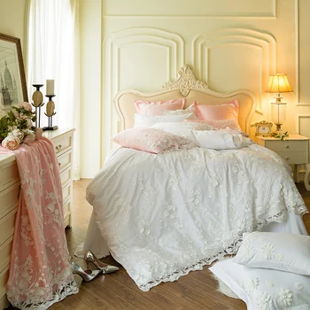 White lace Egyptian Cotton Luxury Wedding Princess Bedding set/Soft Bedclothes 4/7Pcs Queen King size Duvet cover Bed sheet set
White lace Egyptian Cotton Luxury Wedding Princess Bedding set/Soft Bedclothes 4/7Pcs Queen King size Duvet cover Bed sheet set