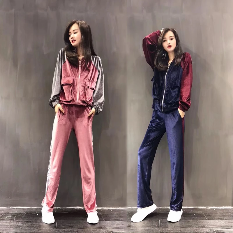 Sports suit spring and autumn casual women's blue suit velvet suit side stripe double pocket zipper jacket and elastic trousers
Sports suit spring and autumn casual women's blue suit velvet suit side stripe double pocket zipper jacket and elastic trousers
