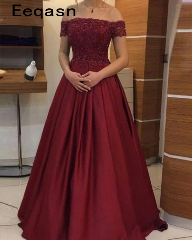Vintage Burgundy Prom Dresses Off the Shoulder Lace Applique Short Sleeve A-line Prom Gowns Robe De Soiree Abendkleider 2019
Vintage Burgundy Prom Dresses Off the Shoulder Lace Applique Short Sleeve A-line Prom Gowns Robe De Soiree Abendkleider 2019