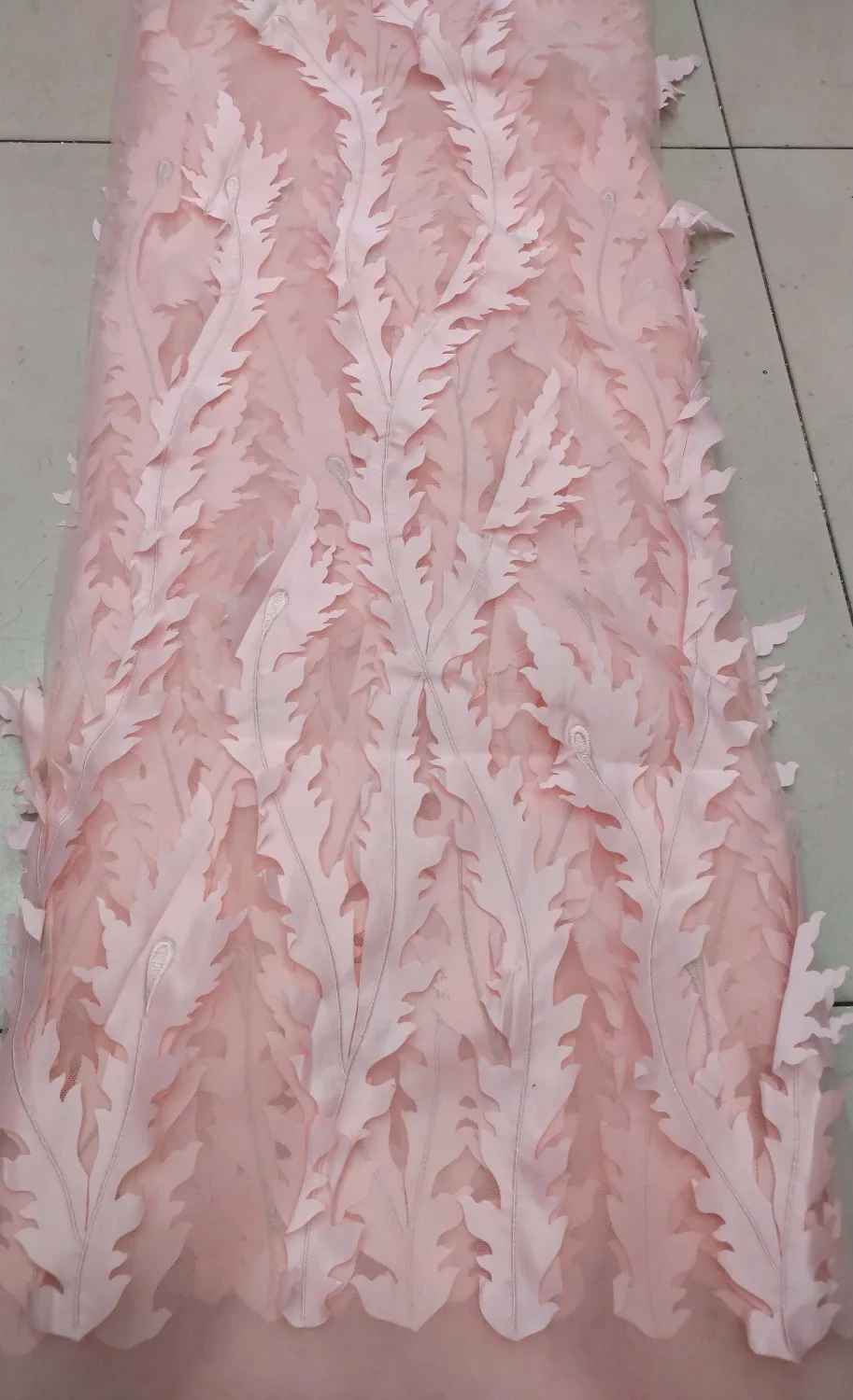Pink Lace/lace appliques for wedding dresses French tulle lace for party dress free shipping
Pink Lace/lace appliques for wedding dresses French tulle lace for party dress free shipping