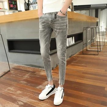 2019 spring men's new denim 9 points pants tide men's hole slim slim feet pants youth simple jeans
2019 spring men's new denim 9 points pants tide men's hole slim slim feet pants youth simple jeans